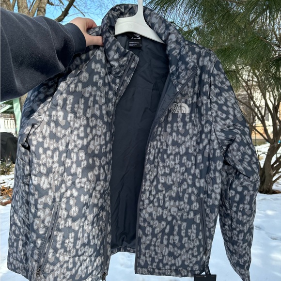 The North Face Jackets & Blazers - The North Face Women’s Printed Tamburello Jacket Vanadis Grey Leopard Print L